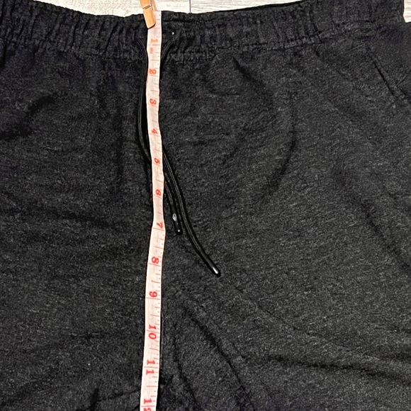 Eddie Bauer Pull On Elastic Waist Drawstring Shorts Pockets Dark Gray Men Medium - Picture 6 of 10